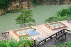 日光 鬼怒川温泉「仁王尊プラザ」